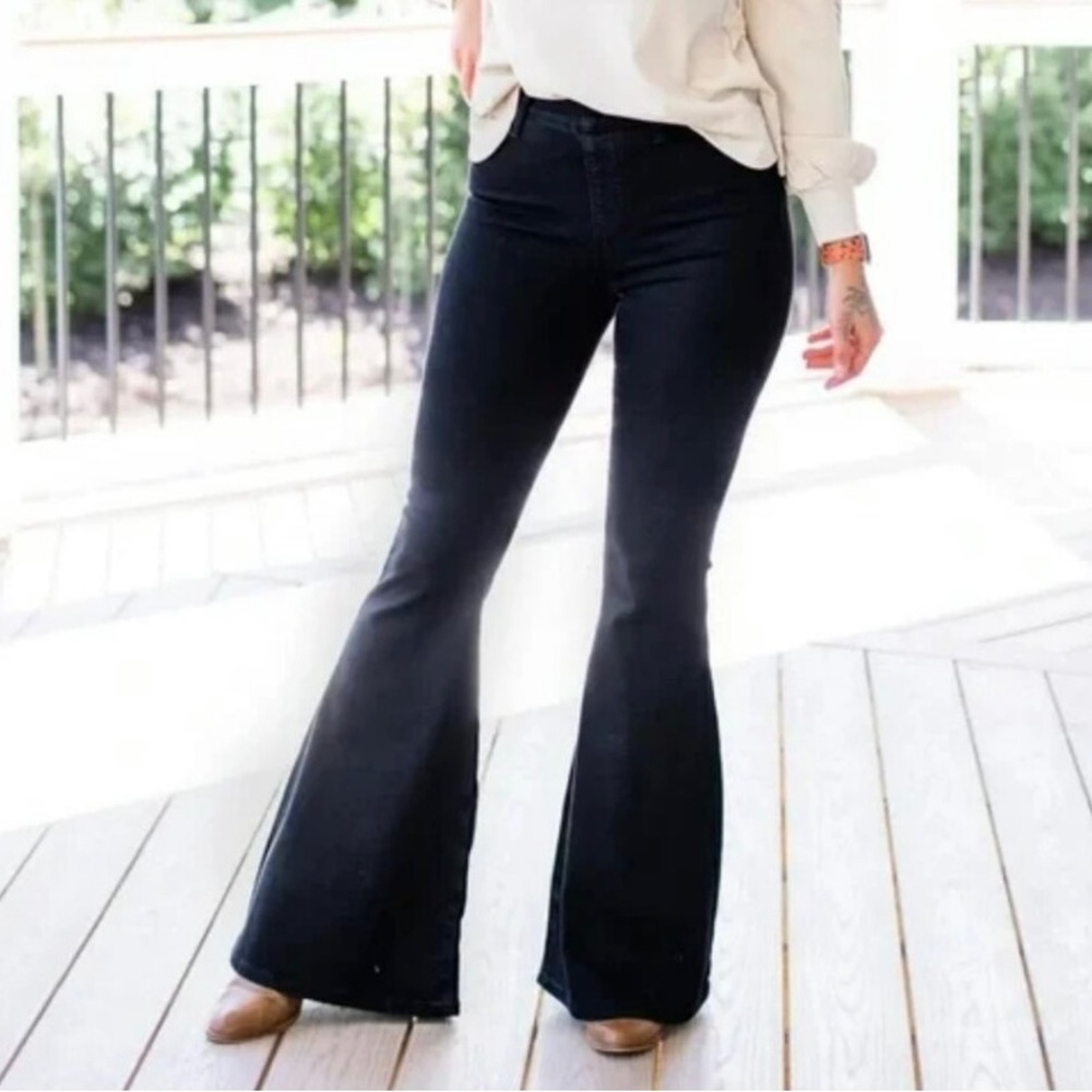 Judy Blue Black Flare Pull On Jeans